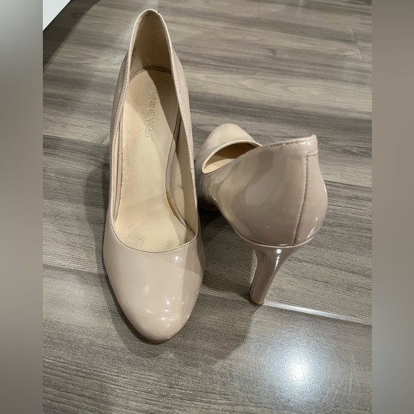 nine west nude shoes